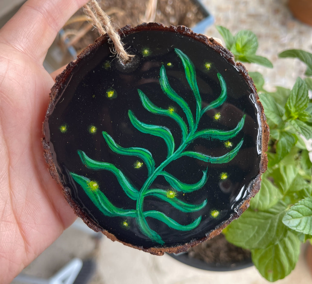 Hand-Painted Fern Ornament ✷