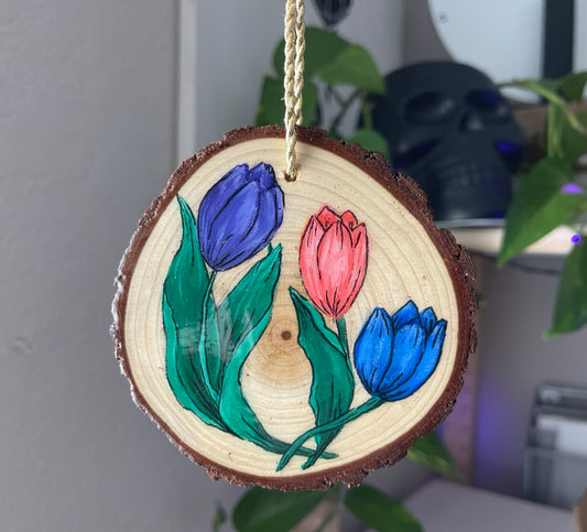 Hand-Painted Flower Ornament ✷